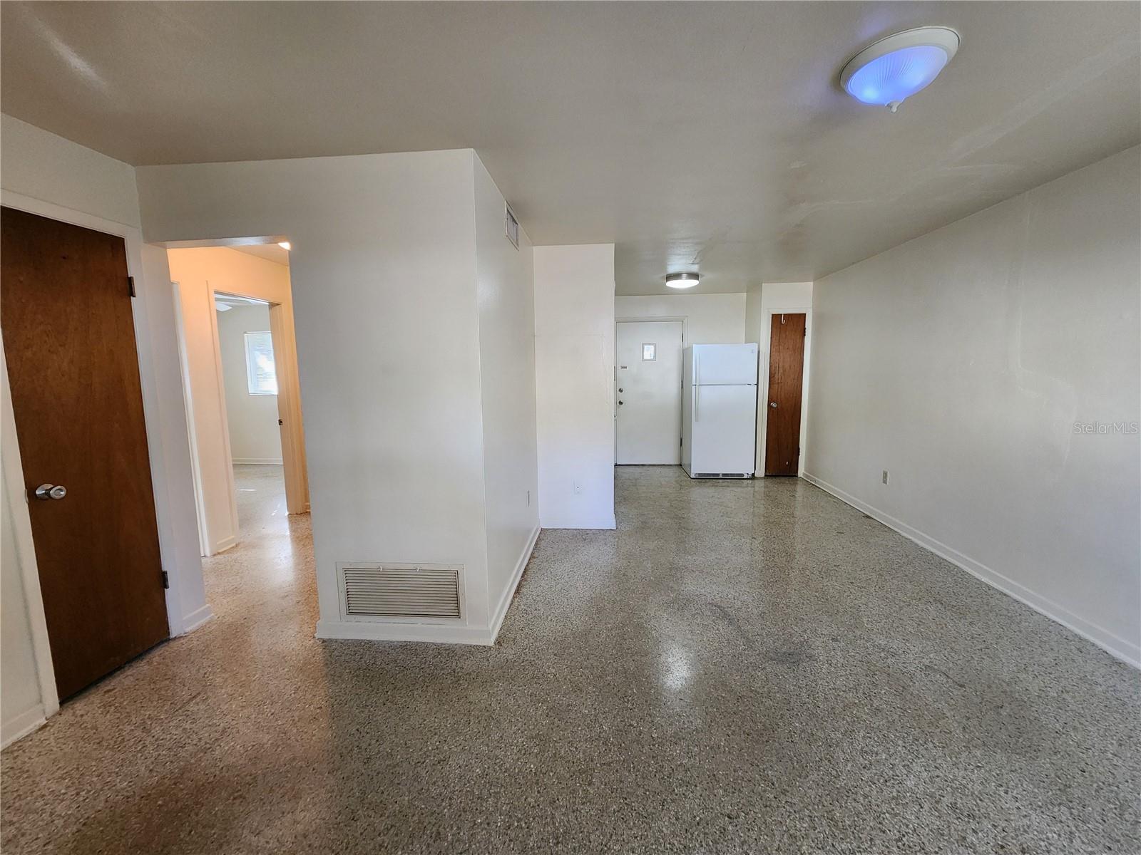 INGLESIDE - Residential Lease