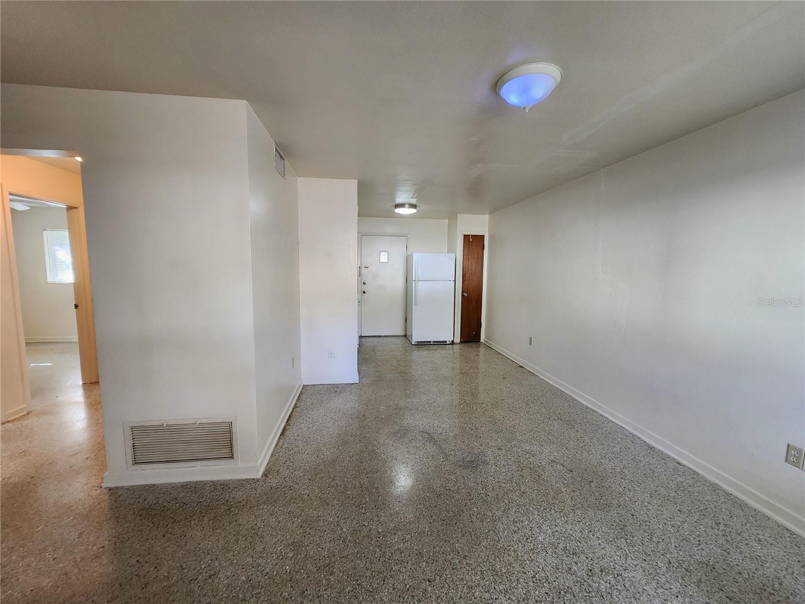 INGLESIDE - Residential Lease