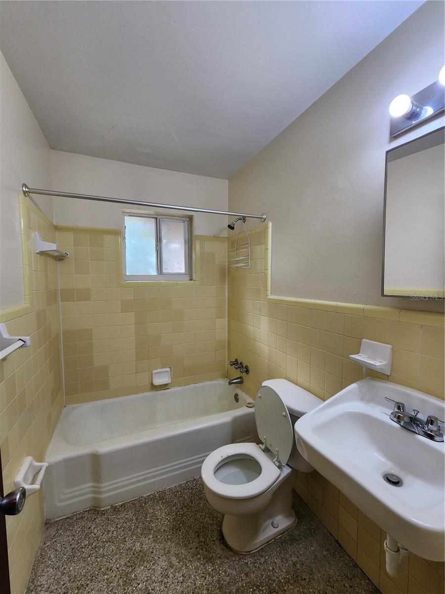 INGLESIDE - Residential Lease