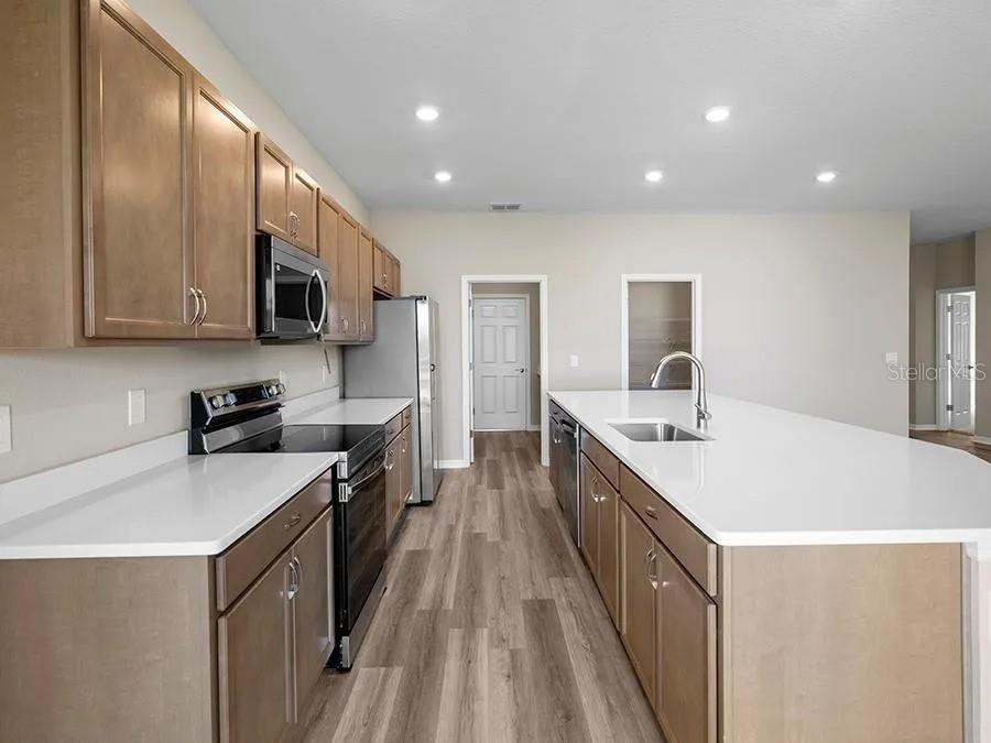 723 BENTLEY NORTH LOOP