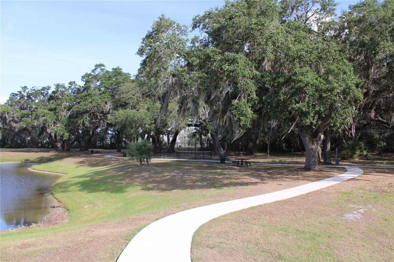 THE RETREAT - Residential Lease