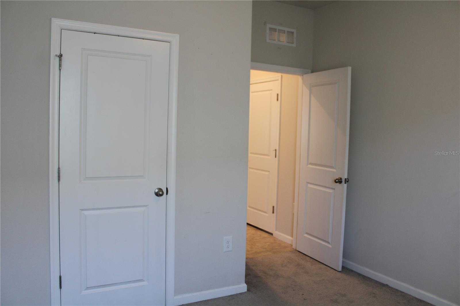 THE RETREAT - Residential Lease