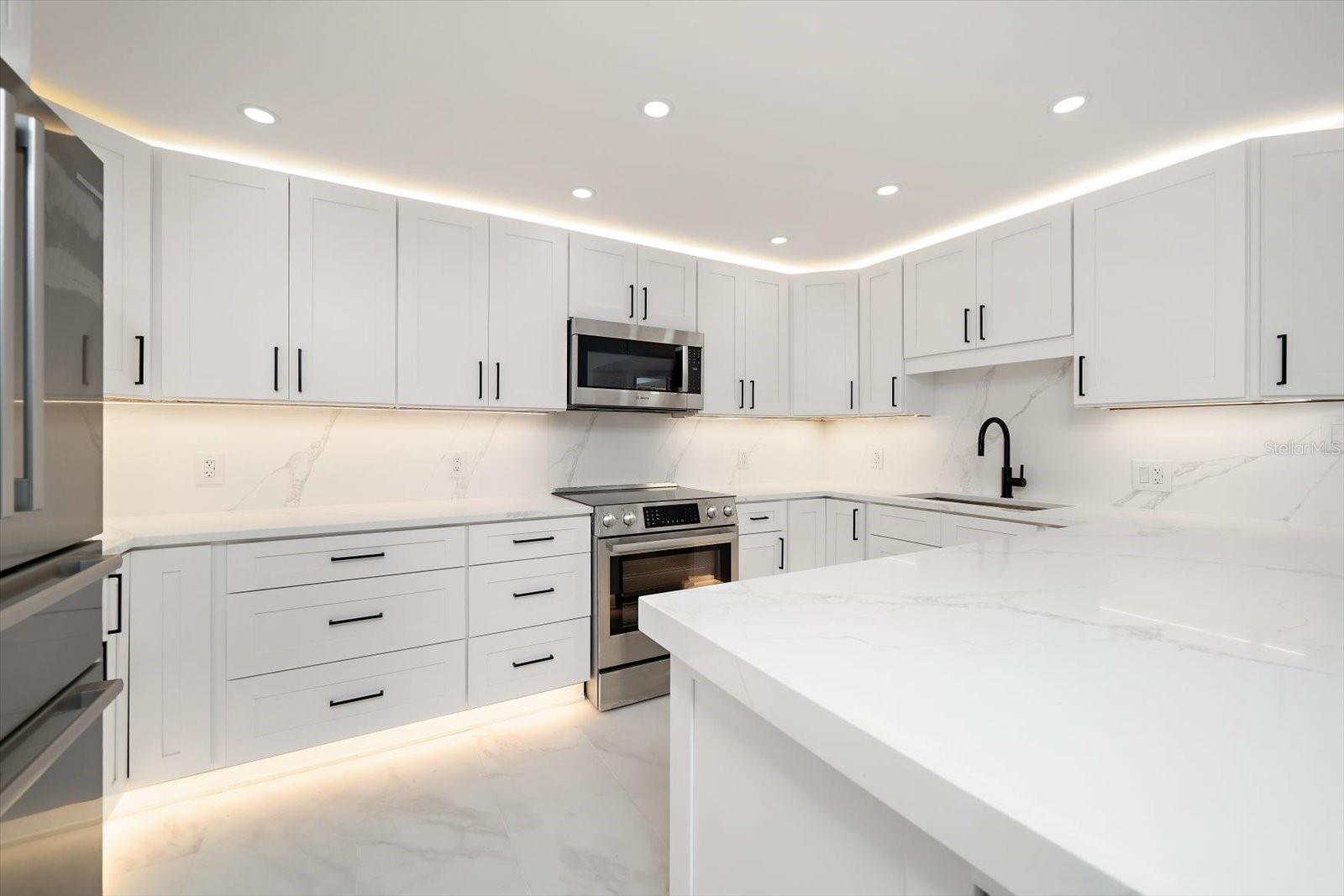 1400 GULF BOULEVARD 801