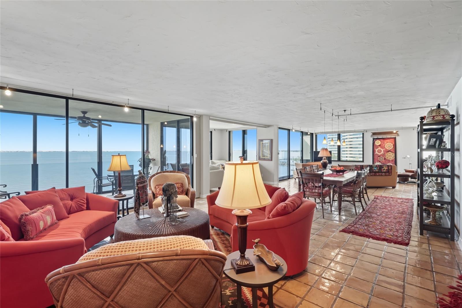 LAWRENCE POINTE II - Residential Lease