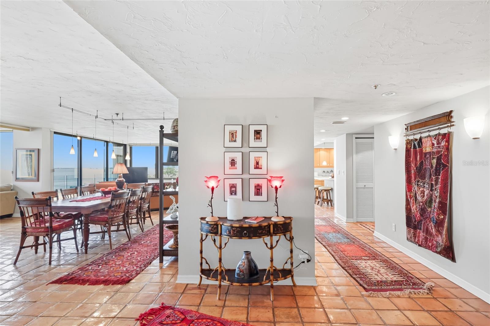 LAWRENCE POINTE II - Residential Lease