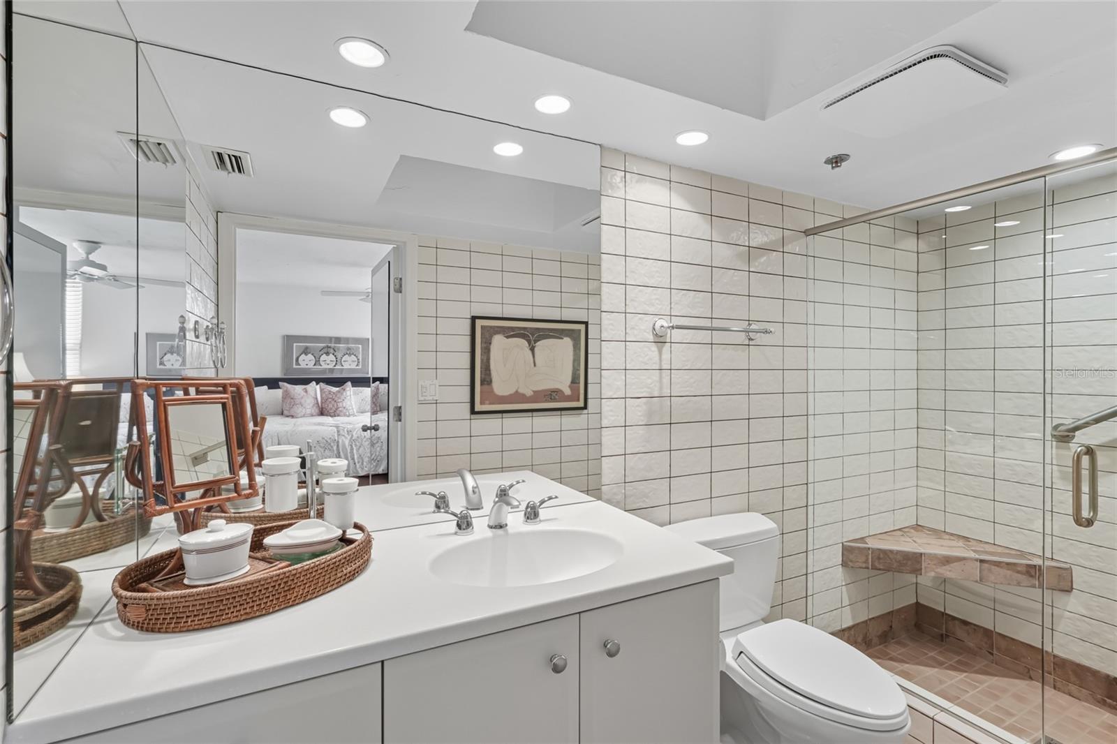 LAWRENCE POINTE II - Residential Lease