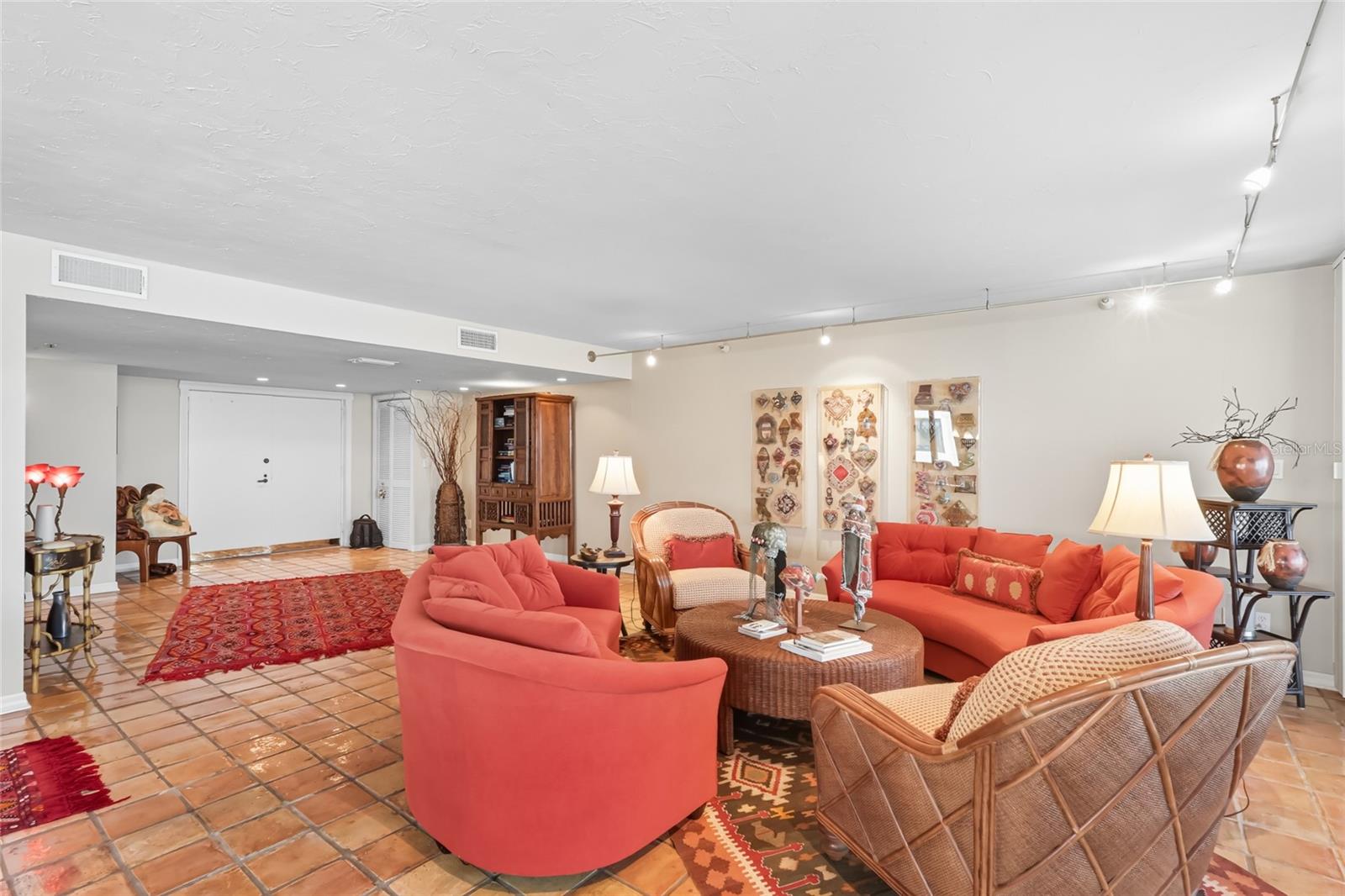 LAWRENCE POINTE II - Residential Lease