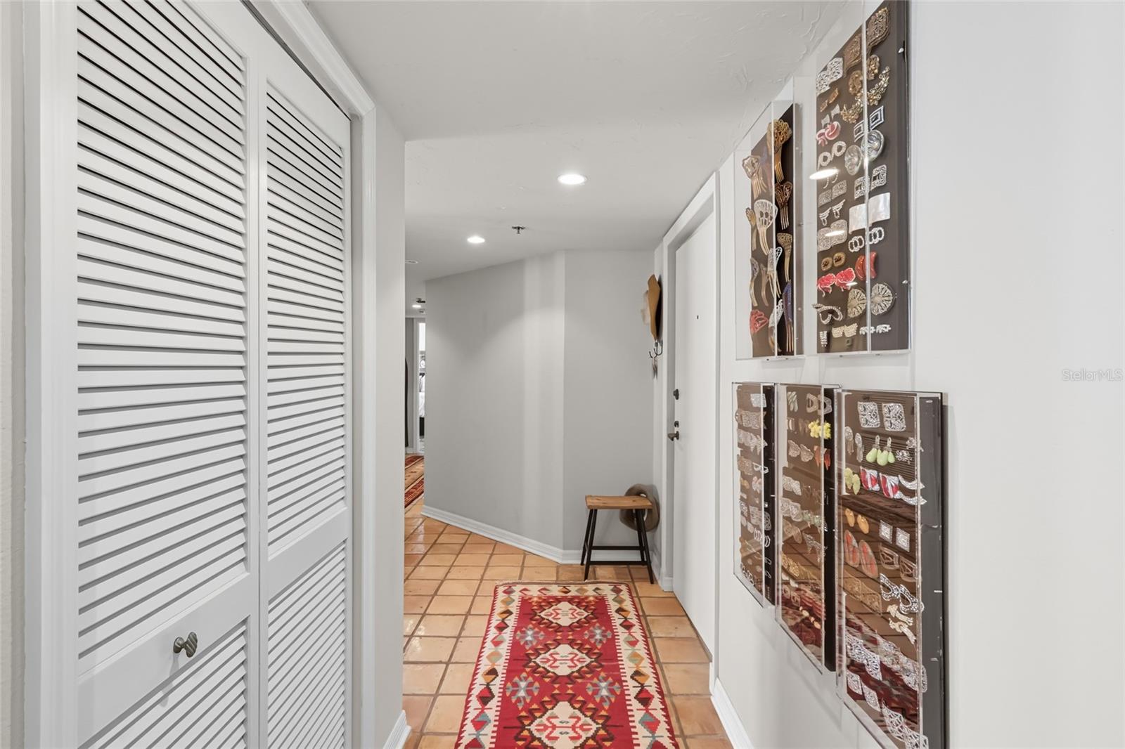 LAWRENCE POINTE II - Residential Lease