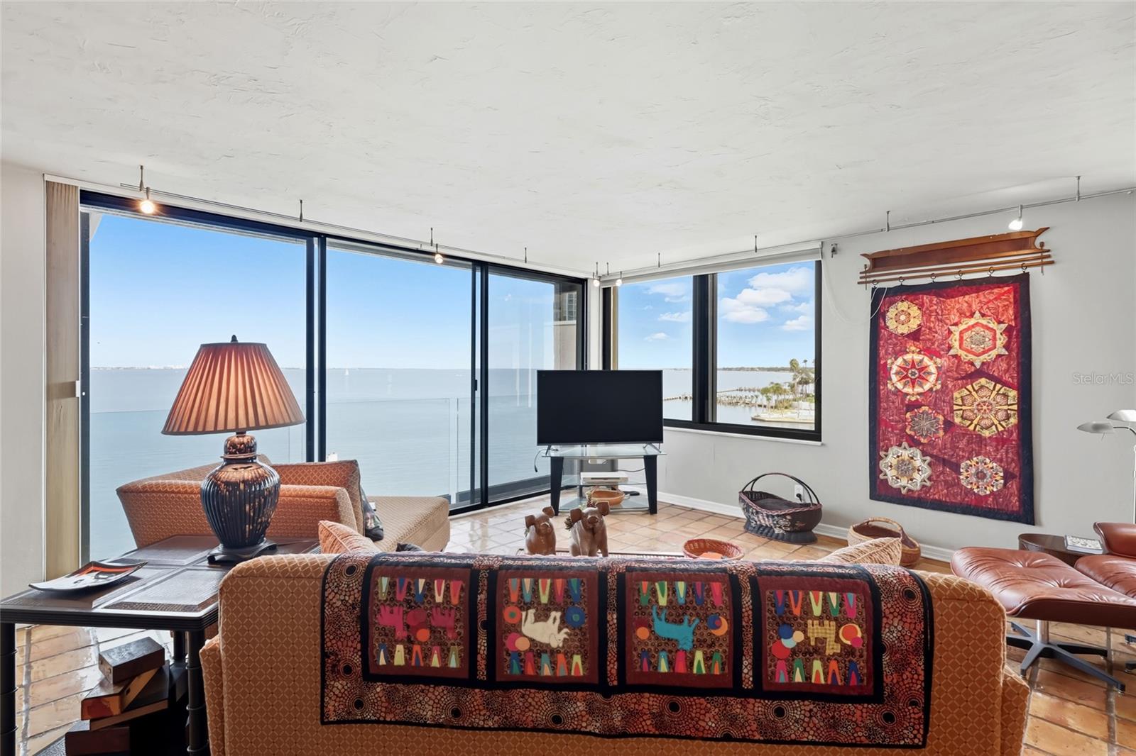 LAWRENCE POINTE II - Residential Lease