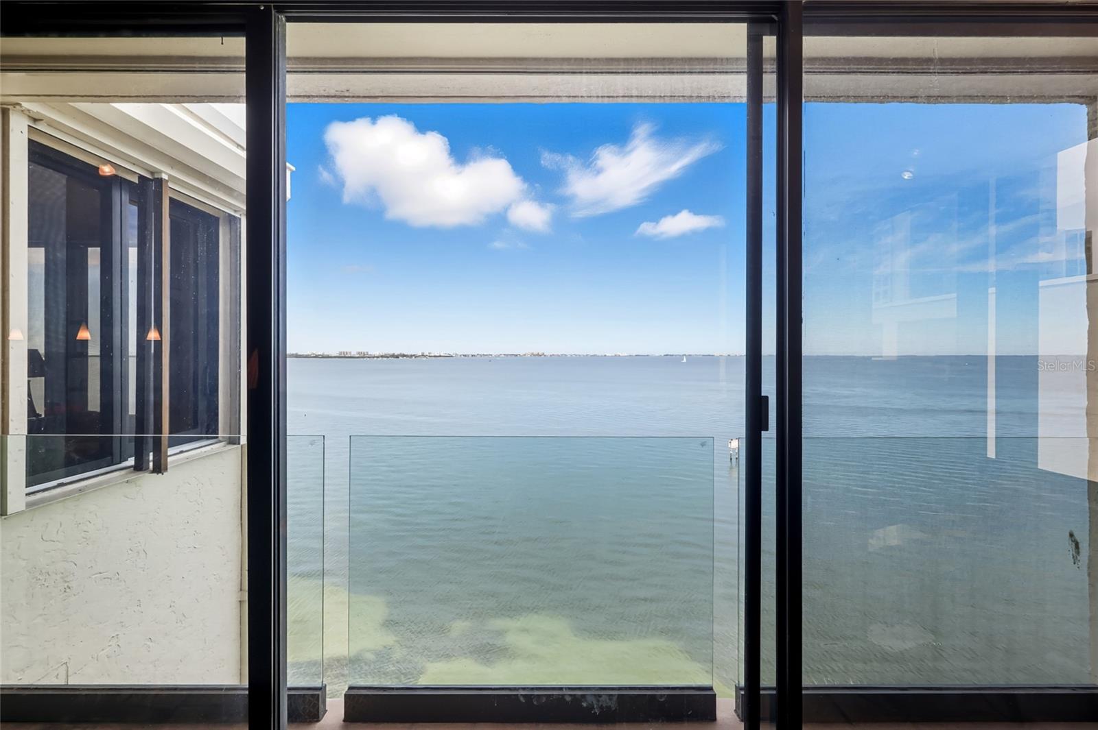 LAWRENCE POINTE II - Residential Lease