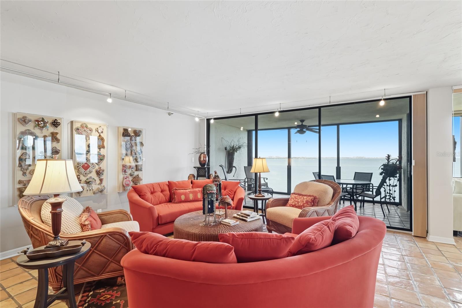 LAWRENCE POINTE II - Residential Lease