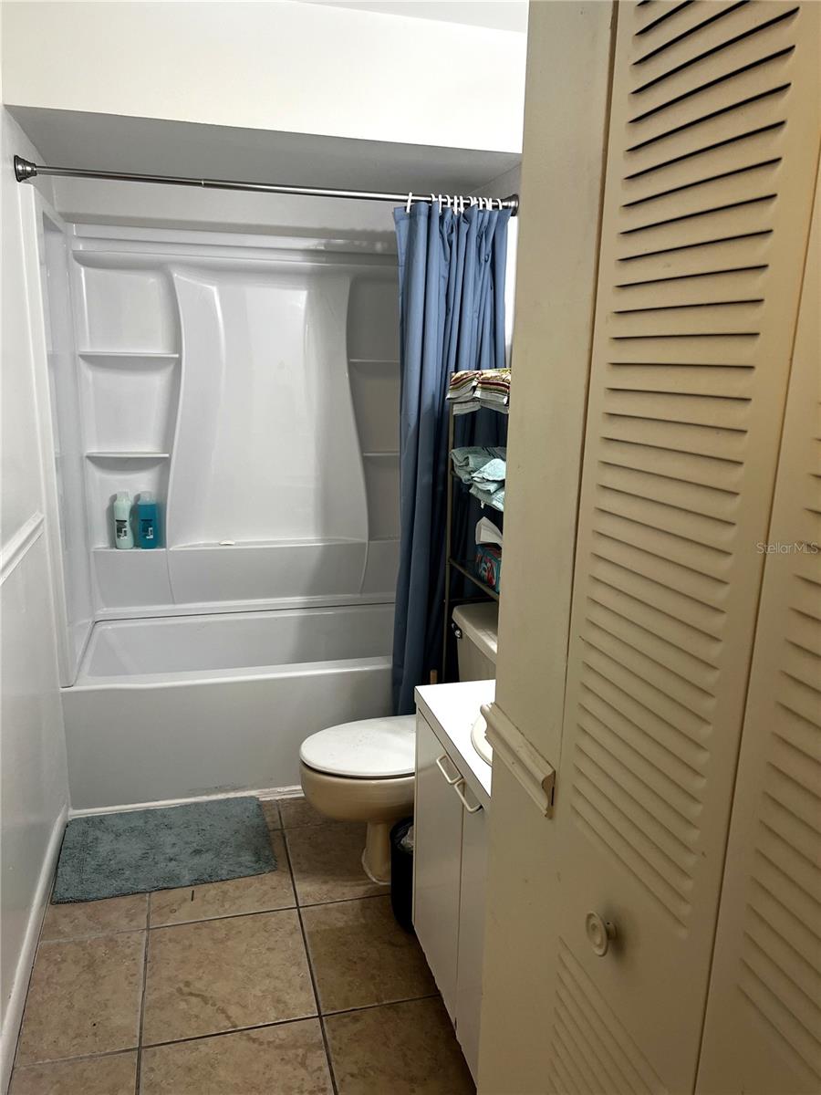 PINE SHADOWS CONDO PH 06 - Residential