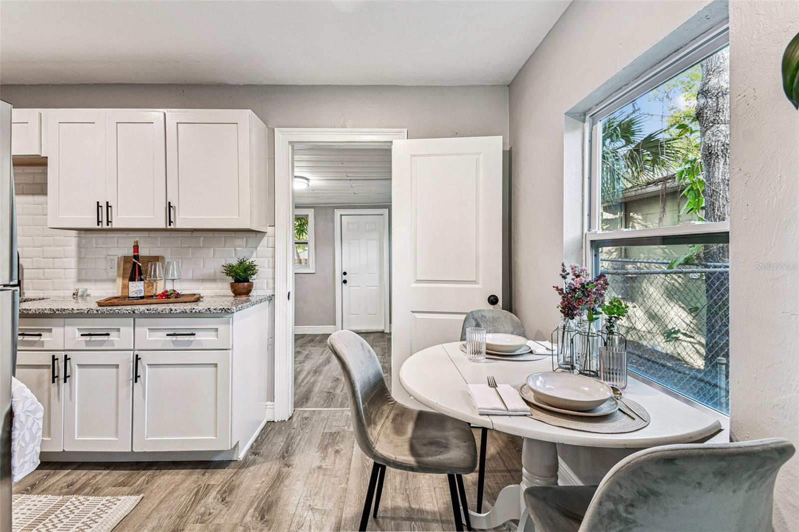 LAKEVIEW GROVE - Residential