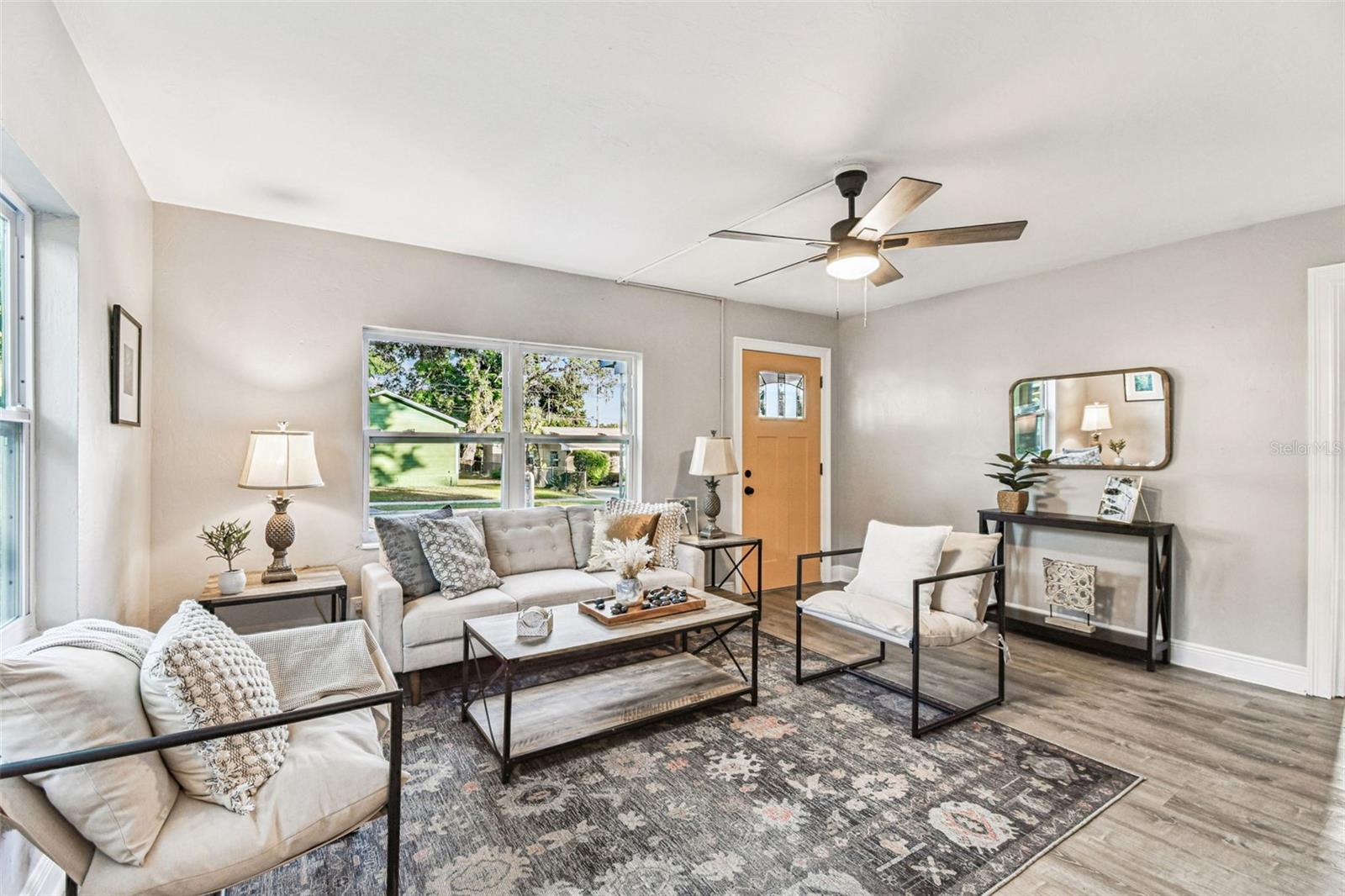 LAKEVIEW GROVE - Residential