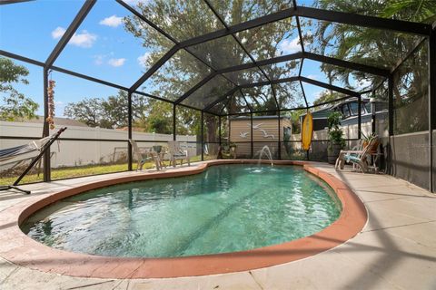 A home in PALMETTO