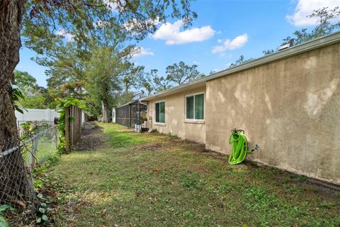 A home in PALMETTO