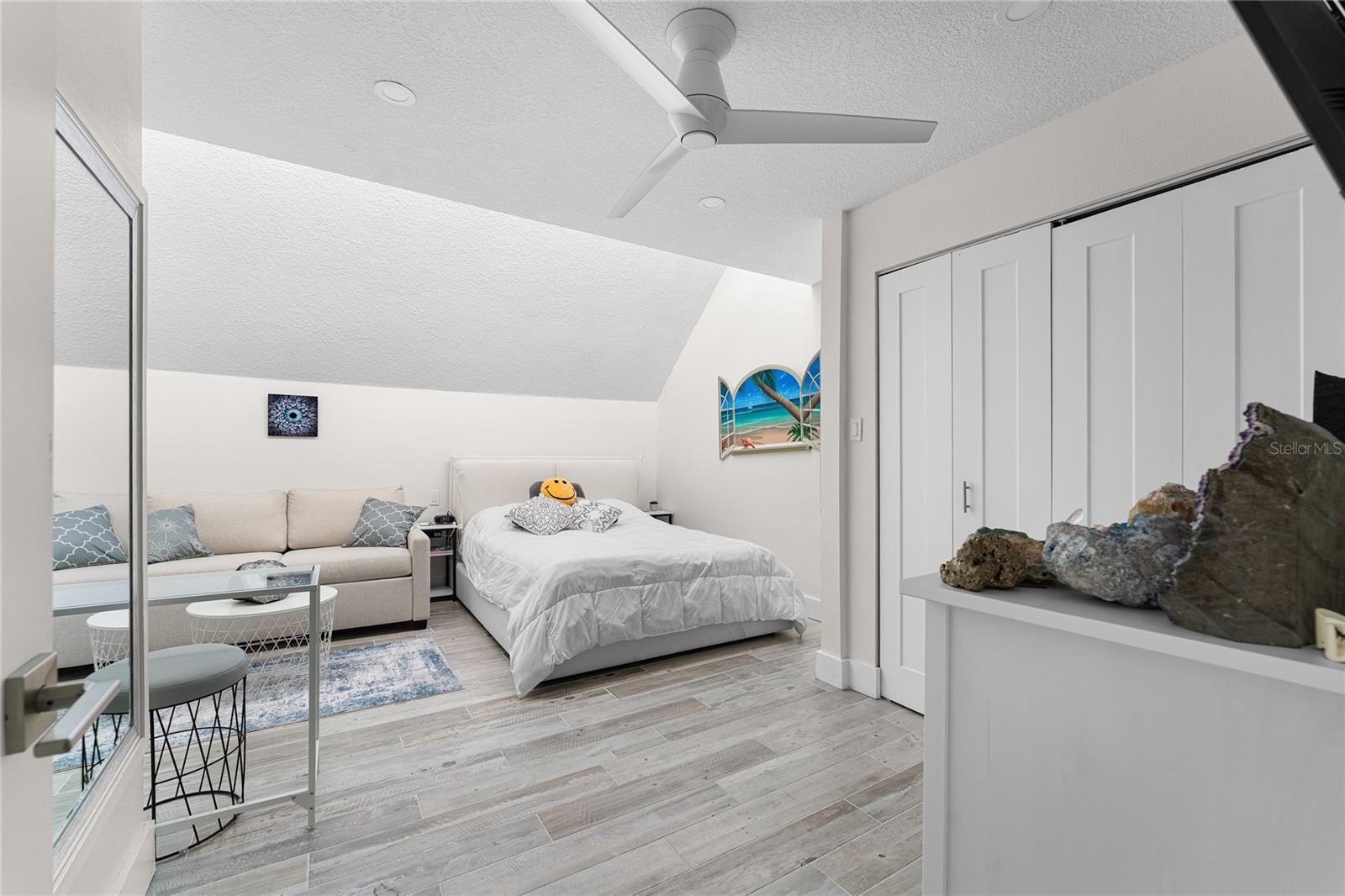 CLEARWATER SAND KEY - Residential