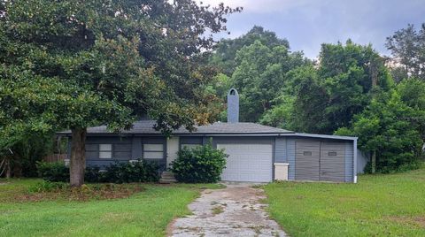 Photo of 2107 NE 8th Road, Ocala, FL 34470 (MLS # TB8418576)