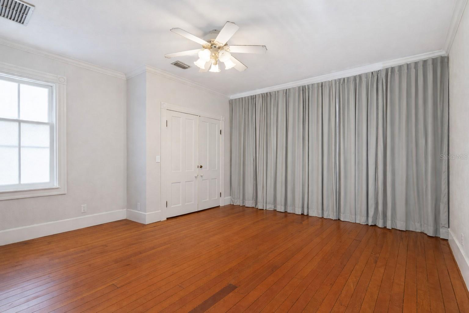 LAKE HELEN - Residential