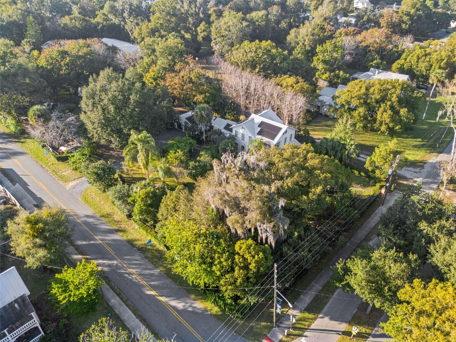 LAKE HELEN - Residential
