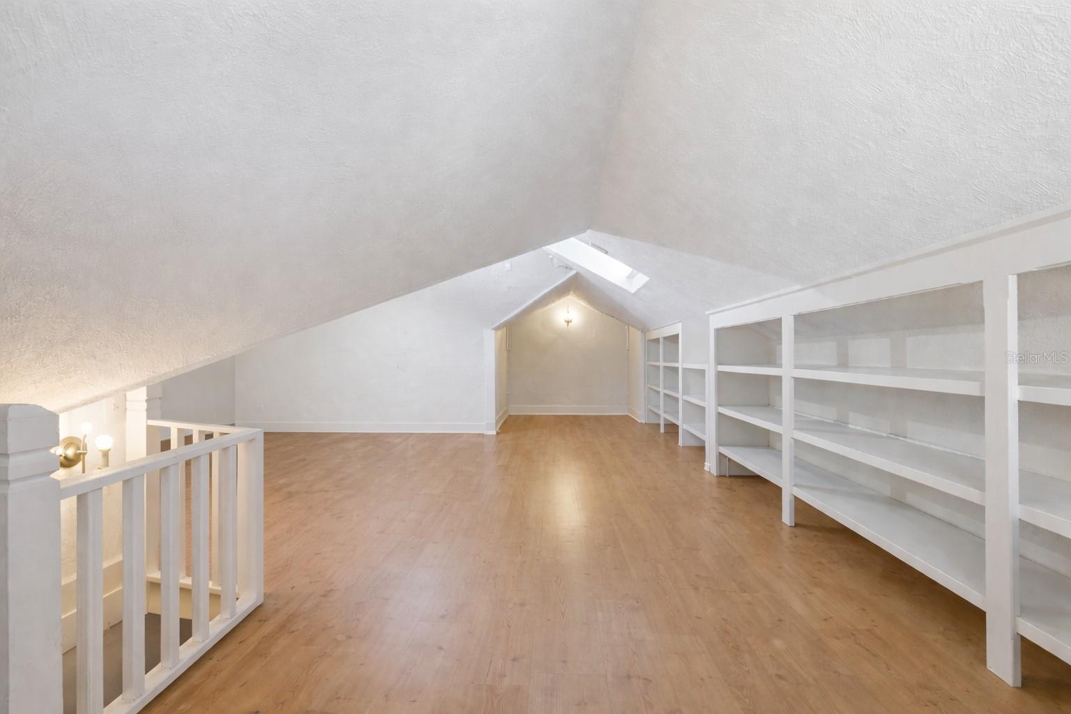 LAKE HELEN - Residential