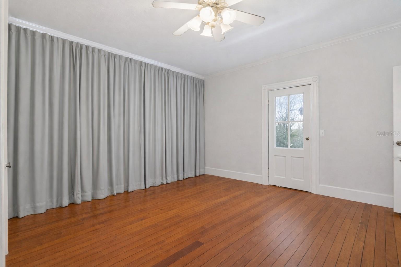 LAKE HELEN - Residential