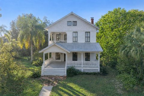 316 N LAKEVIEW DRIVE LAKE HELEN FL 32744