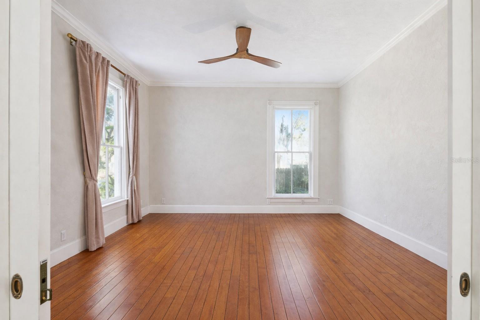 LAKE HELEN - Residential