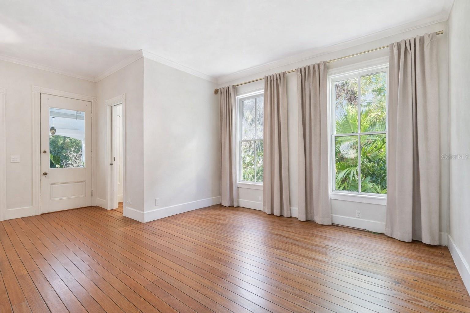 LAKE HELEN - Residential