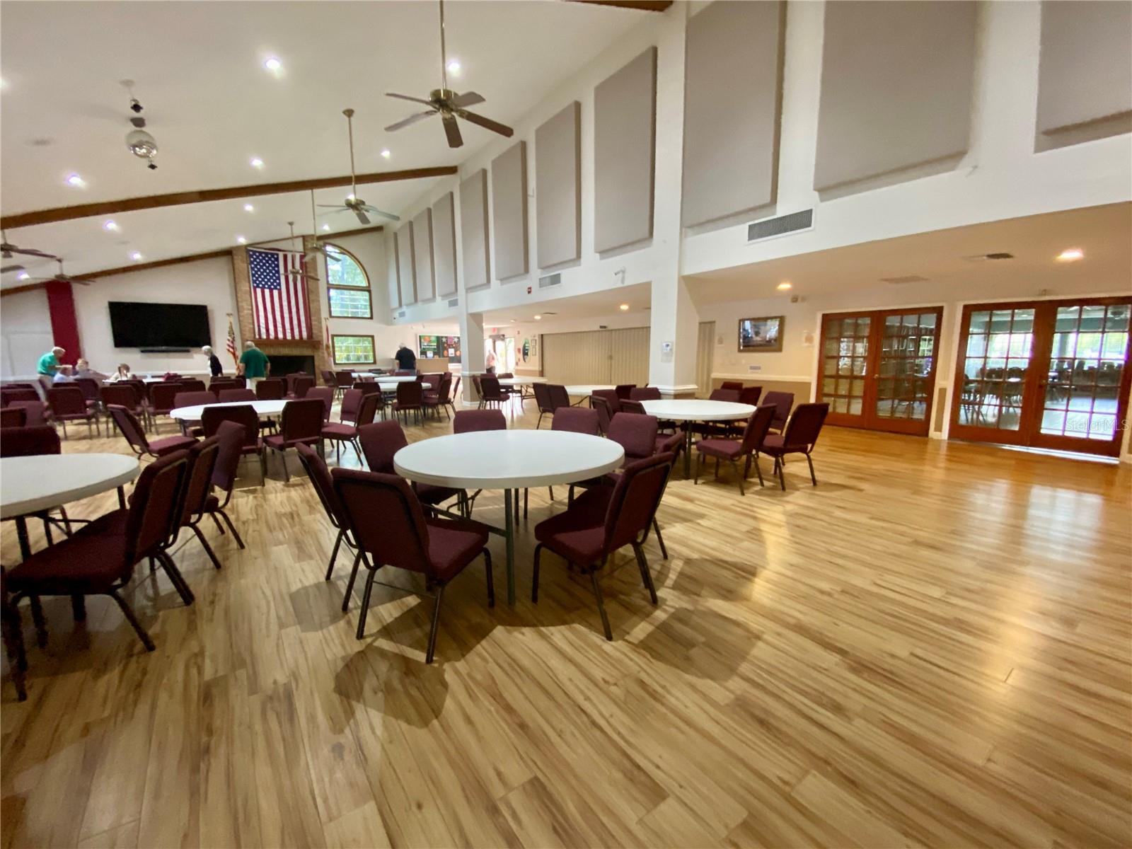 HERITAGE LAKE - Residential