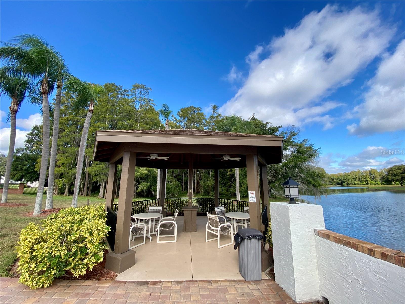 HERITAGE LAKE - Residential