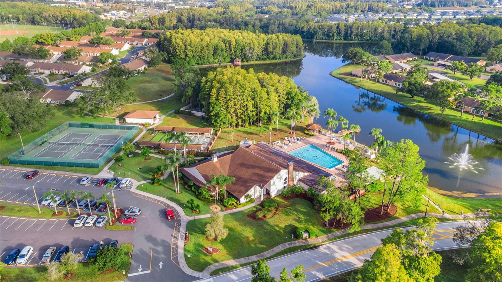 HERITAGE LAKE - Residential