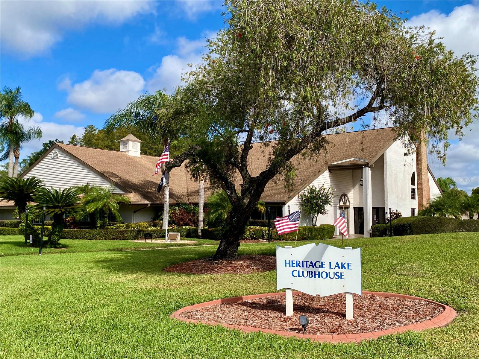 HERITAGE LAKE - Residential