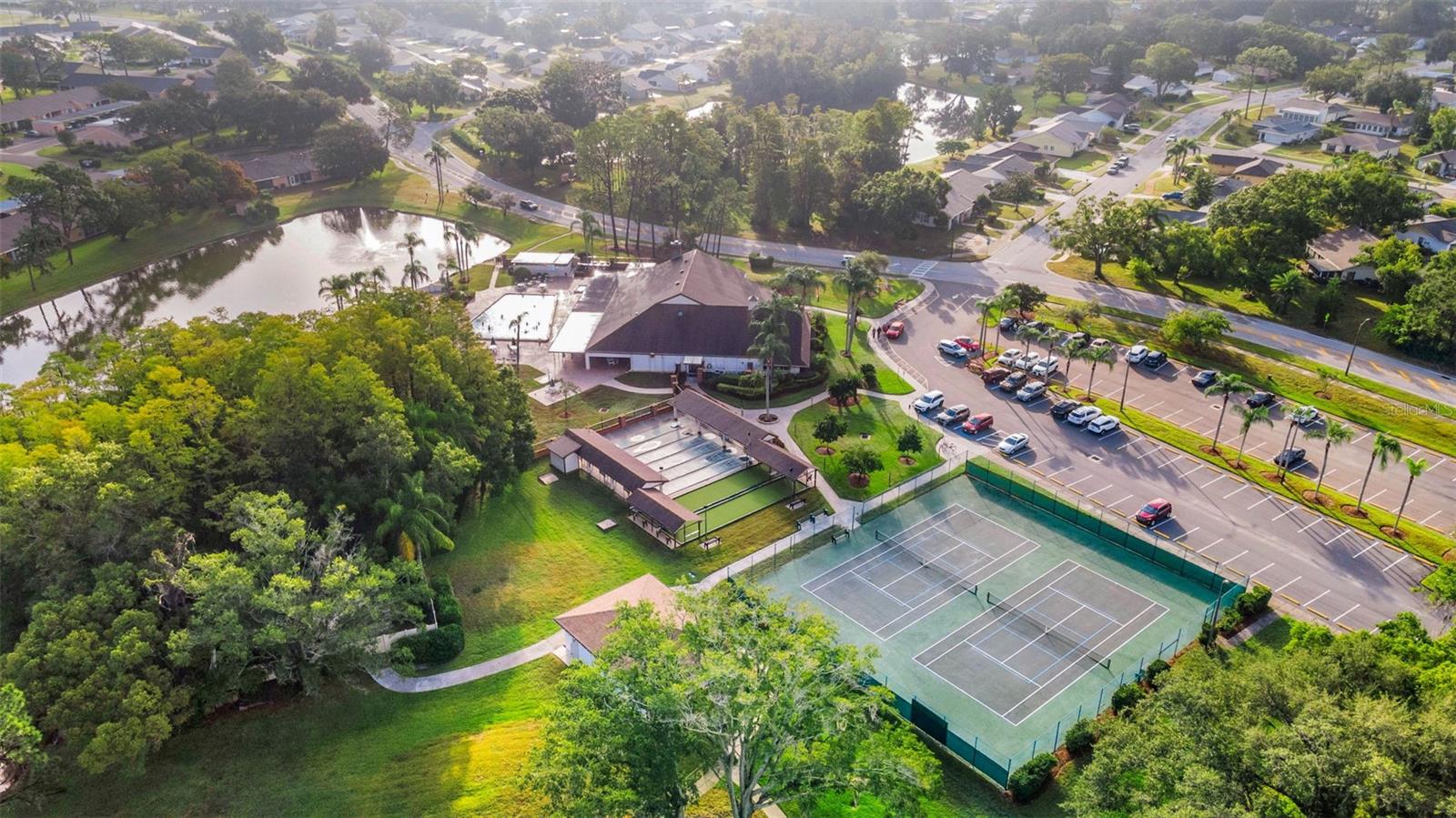 HERITAGE LAKE - Residential