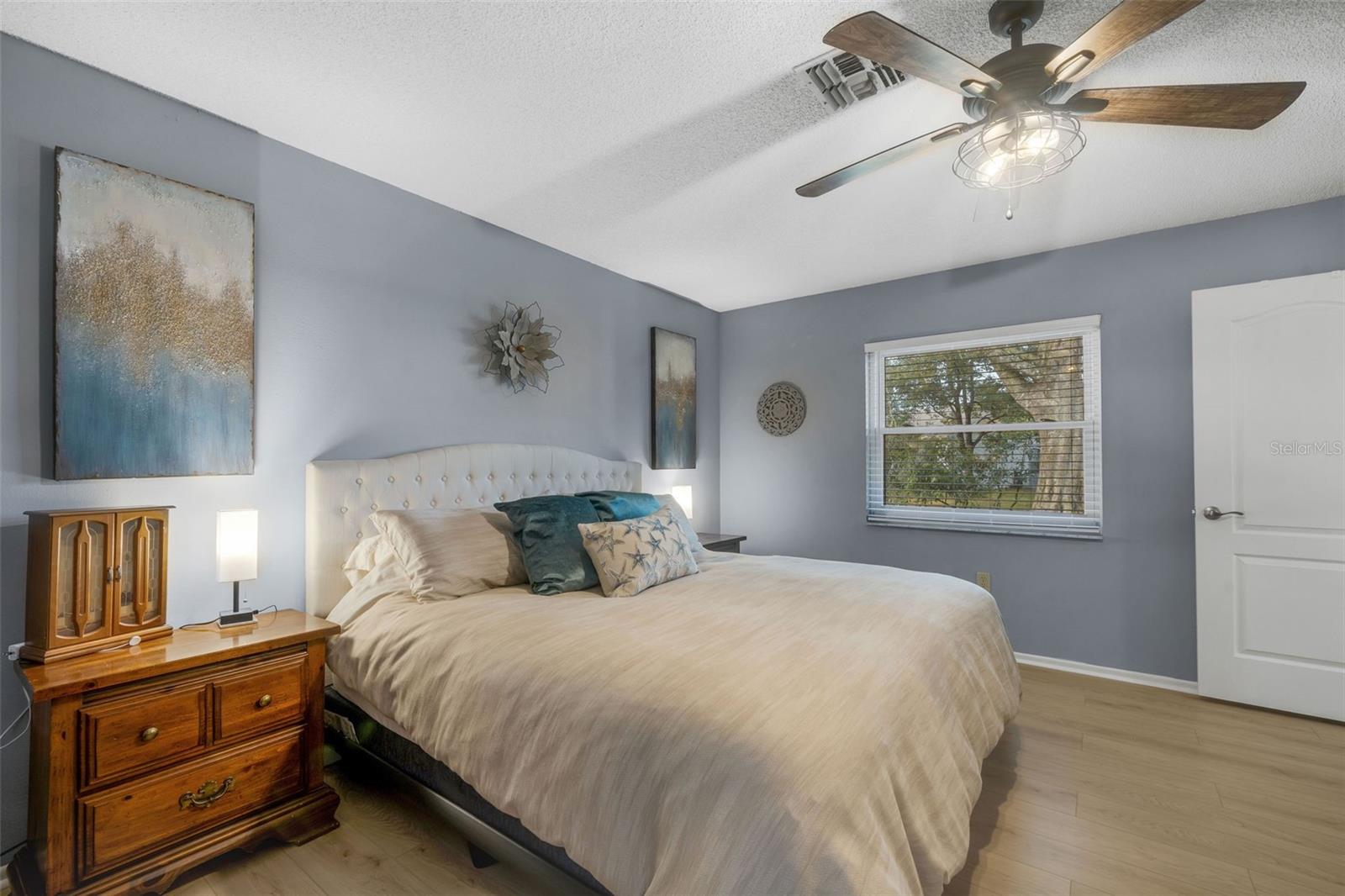 HERITAGE LAKE - Residential