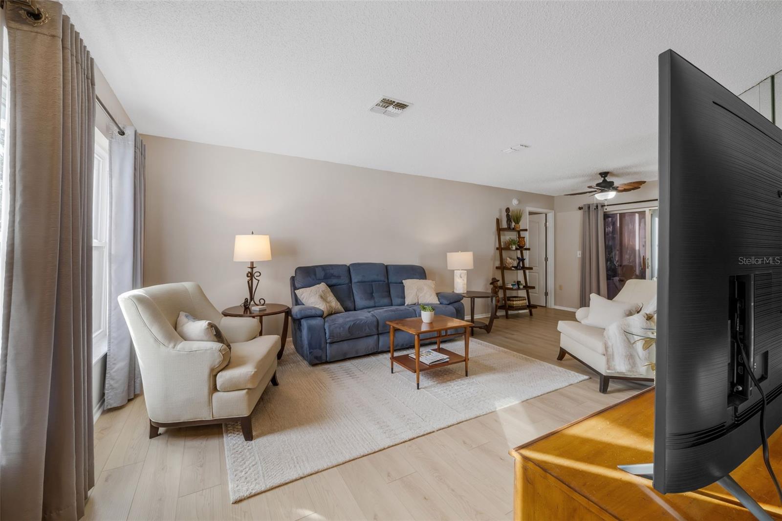 HERITAGE LAKE - Residential