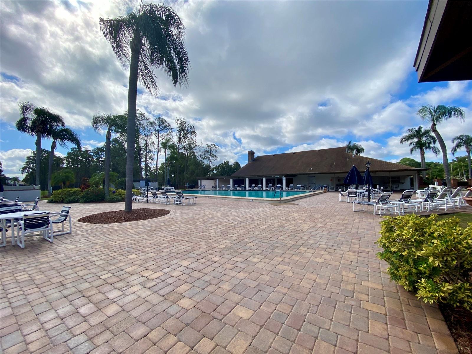 HERITAGE LAKE - Residential