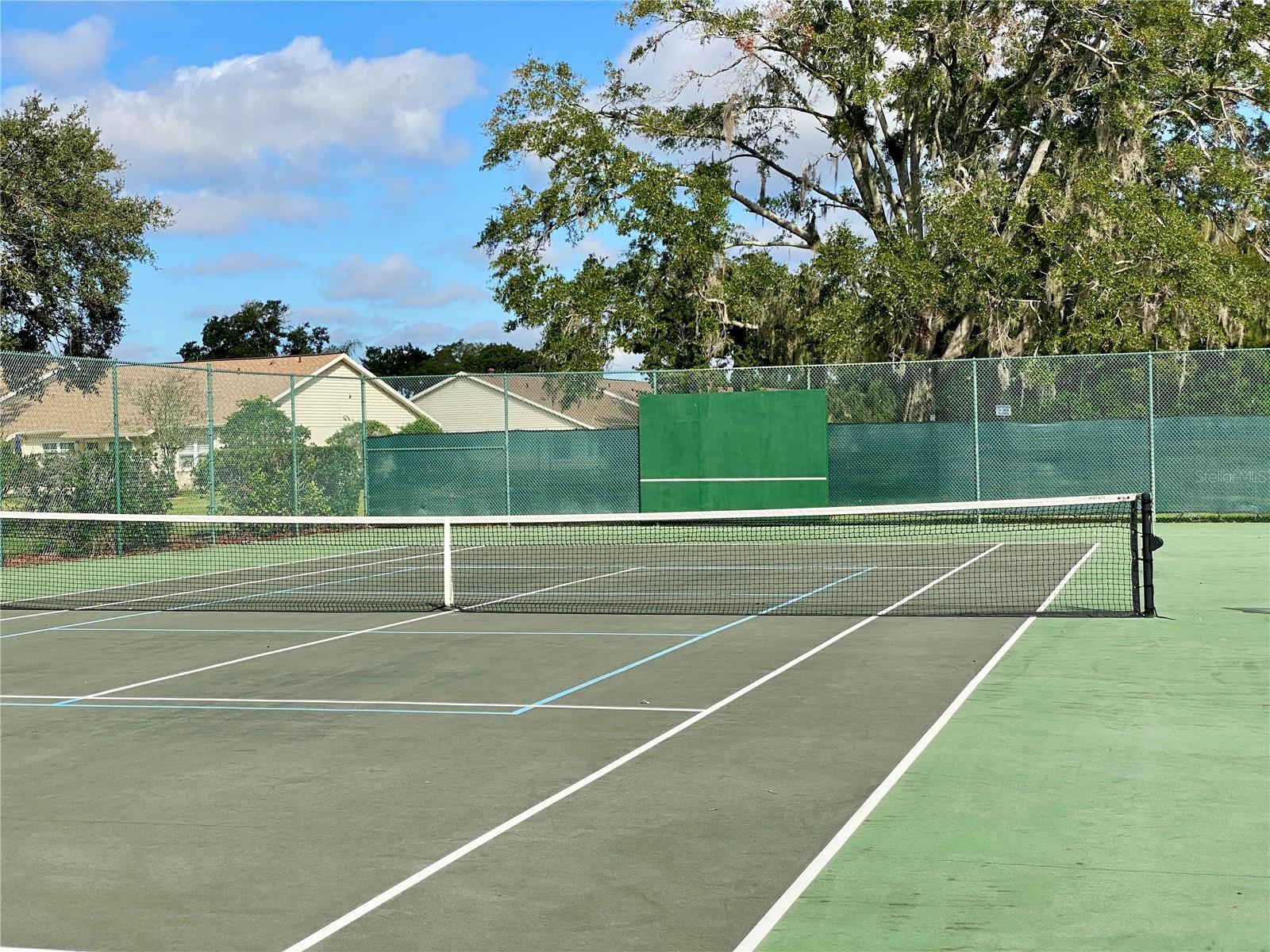 HERITAGE LAKE - Residential