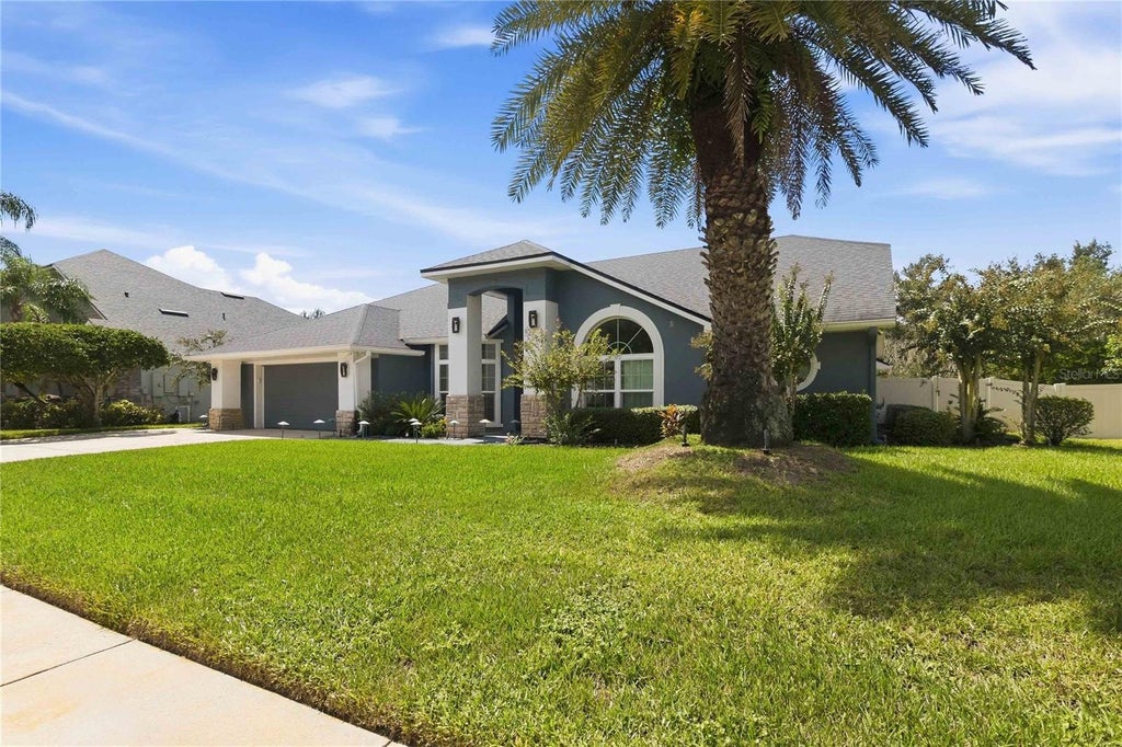Photo of 5232 Hammock Circle, Saint Cloud, FL 34771 (MLS # S5158158)
