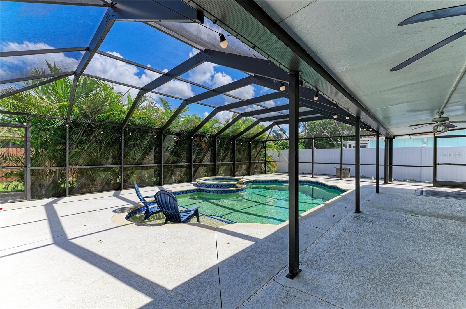 LAKE SARASOTA - Residential