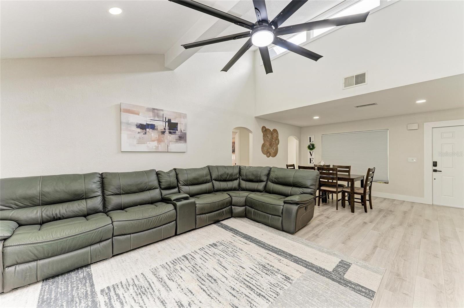 LAKE SARASOTA - Residential