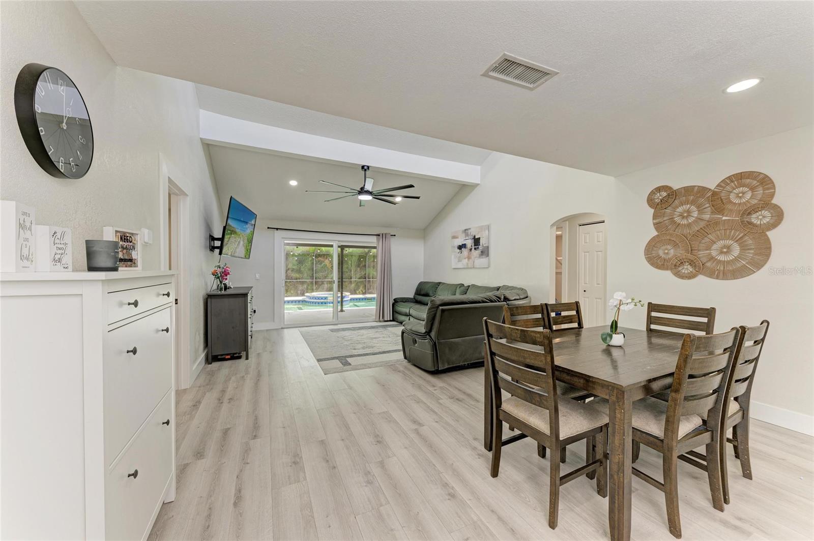 LAKE SARASOTA - Residential
