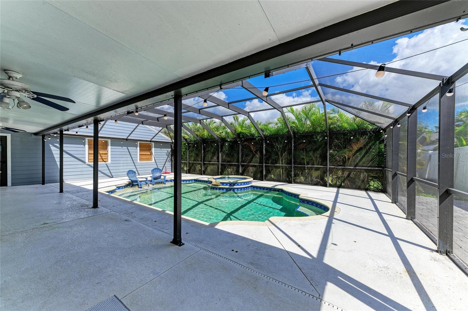 LAKE SARASOTA - Residential