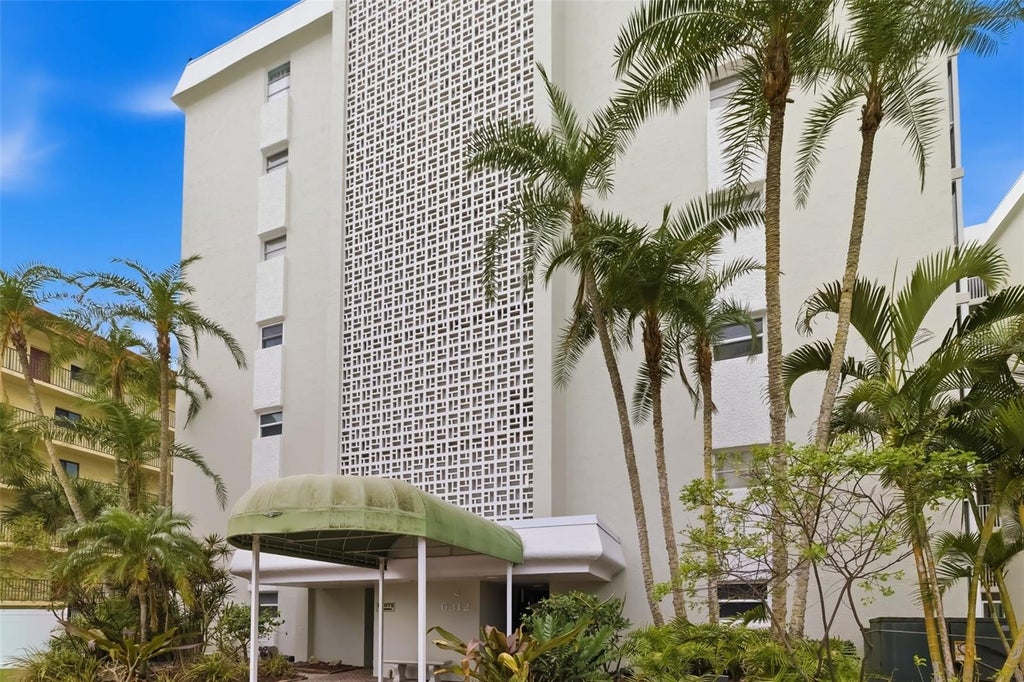 Photo of 6312 Midnight Pass Road #305S, Sarasota, FL 34242 (MLS # A4710885)