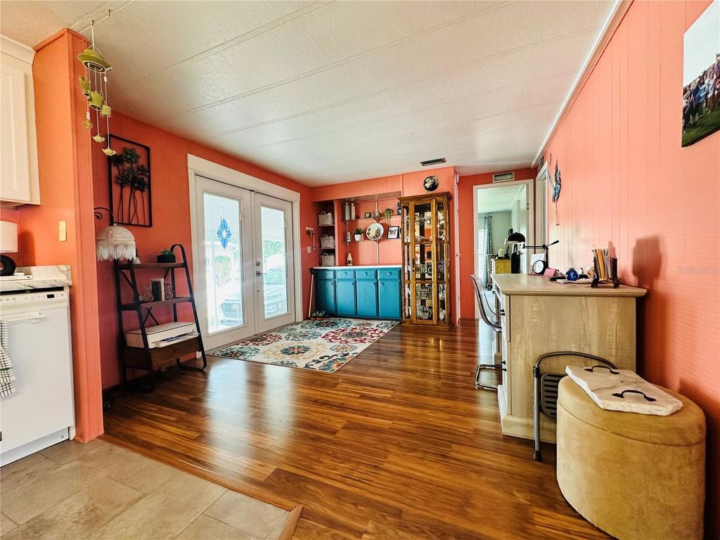 Photo of 808 53rd Avenue E #142K, Bradenton, FL 34203 (MLS # TB8378228)