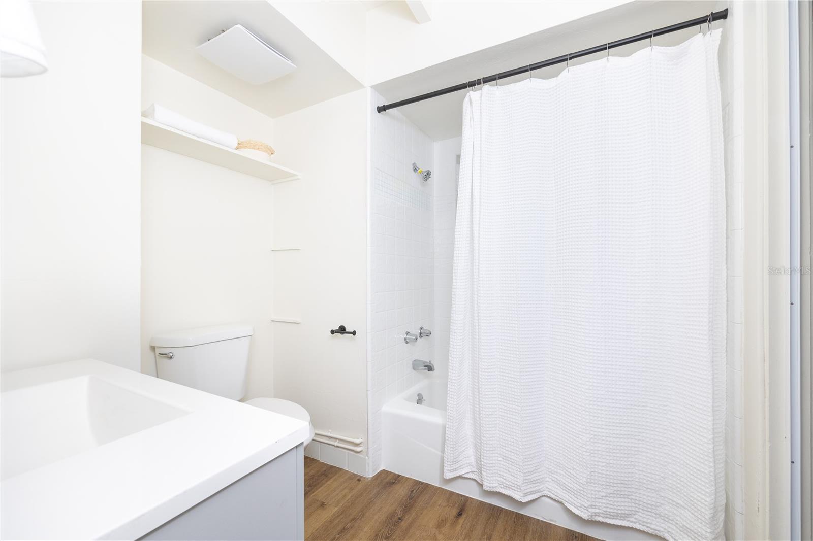 HIGHLAND COURT MANOR - Residential