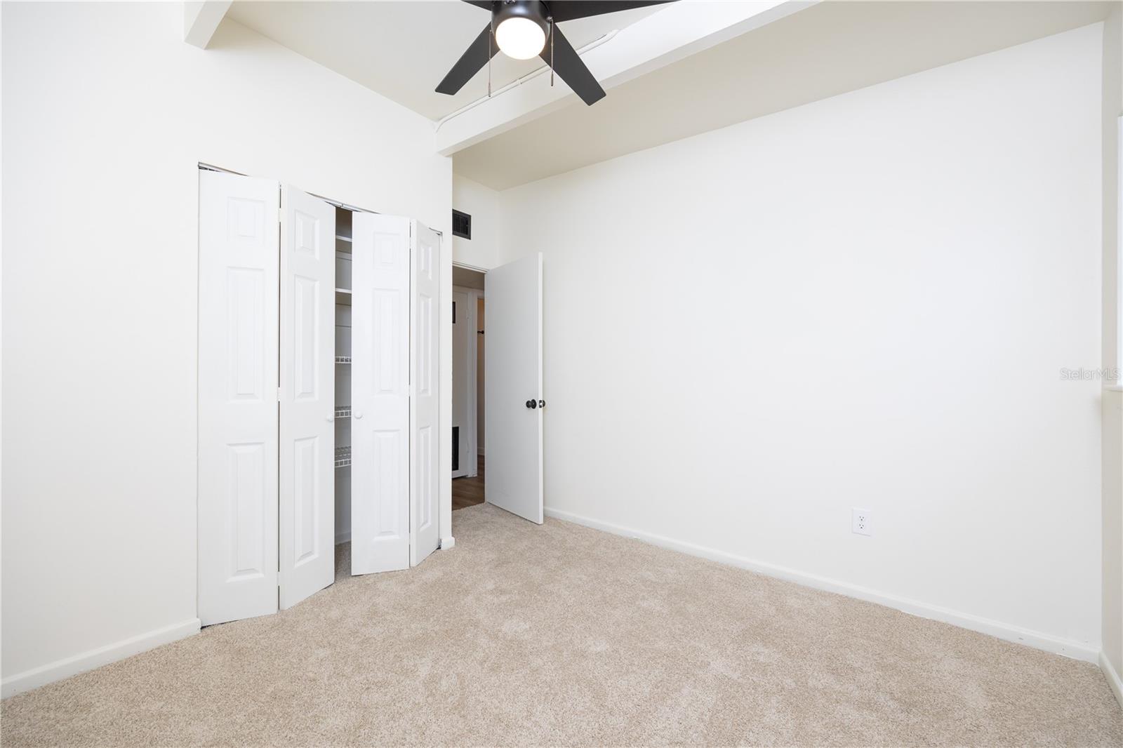 HIGHLAND COURT MANOR - Residential