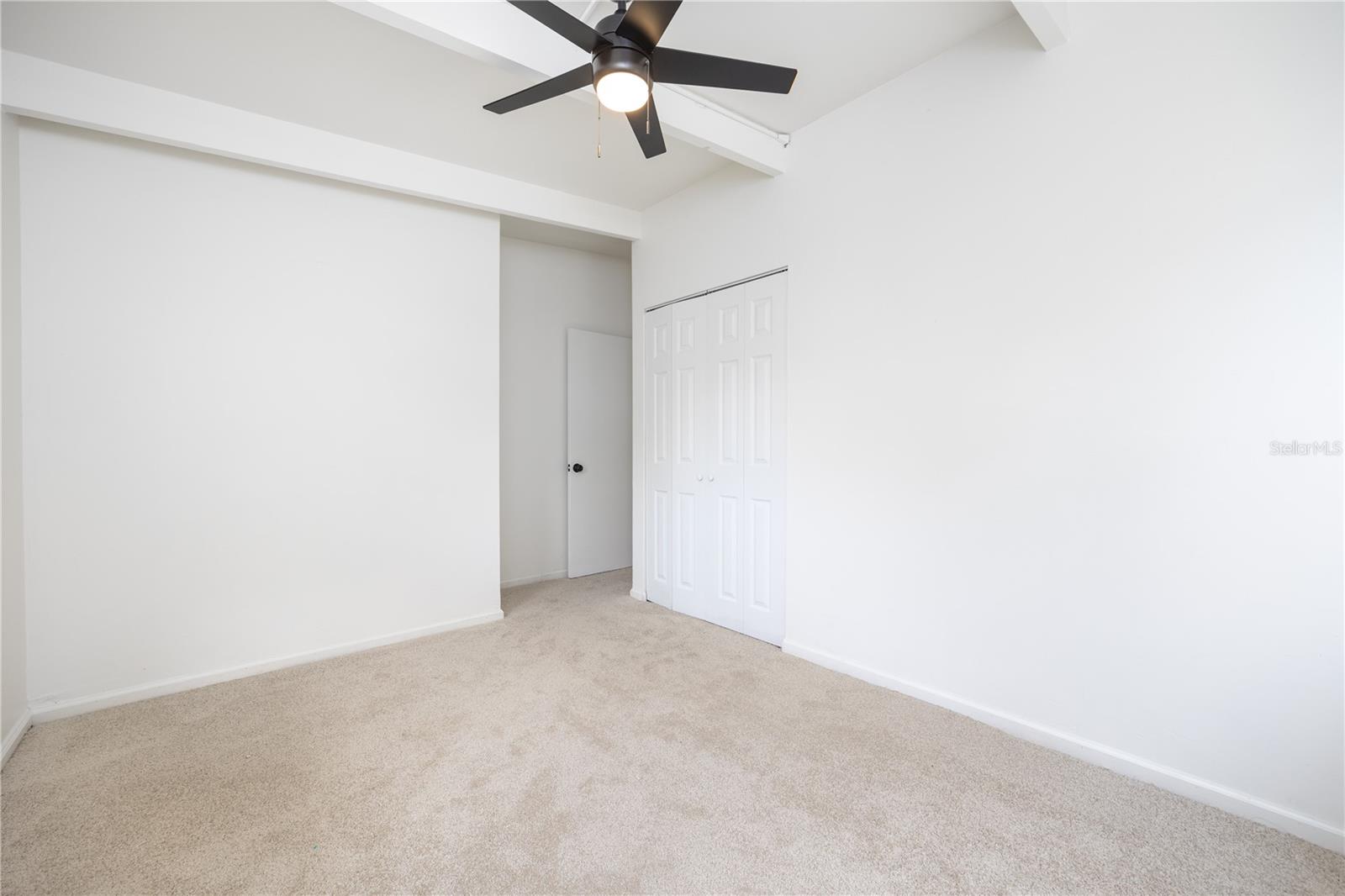 HIGHLAND COURT MANOR - Residential