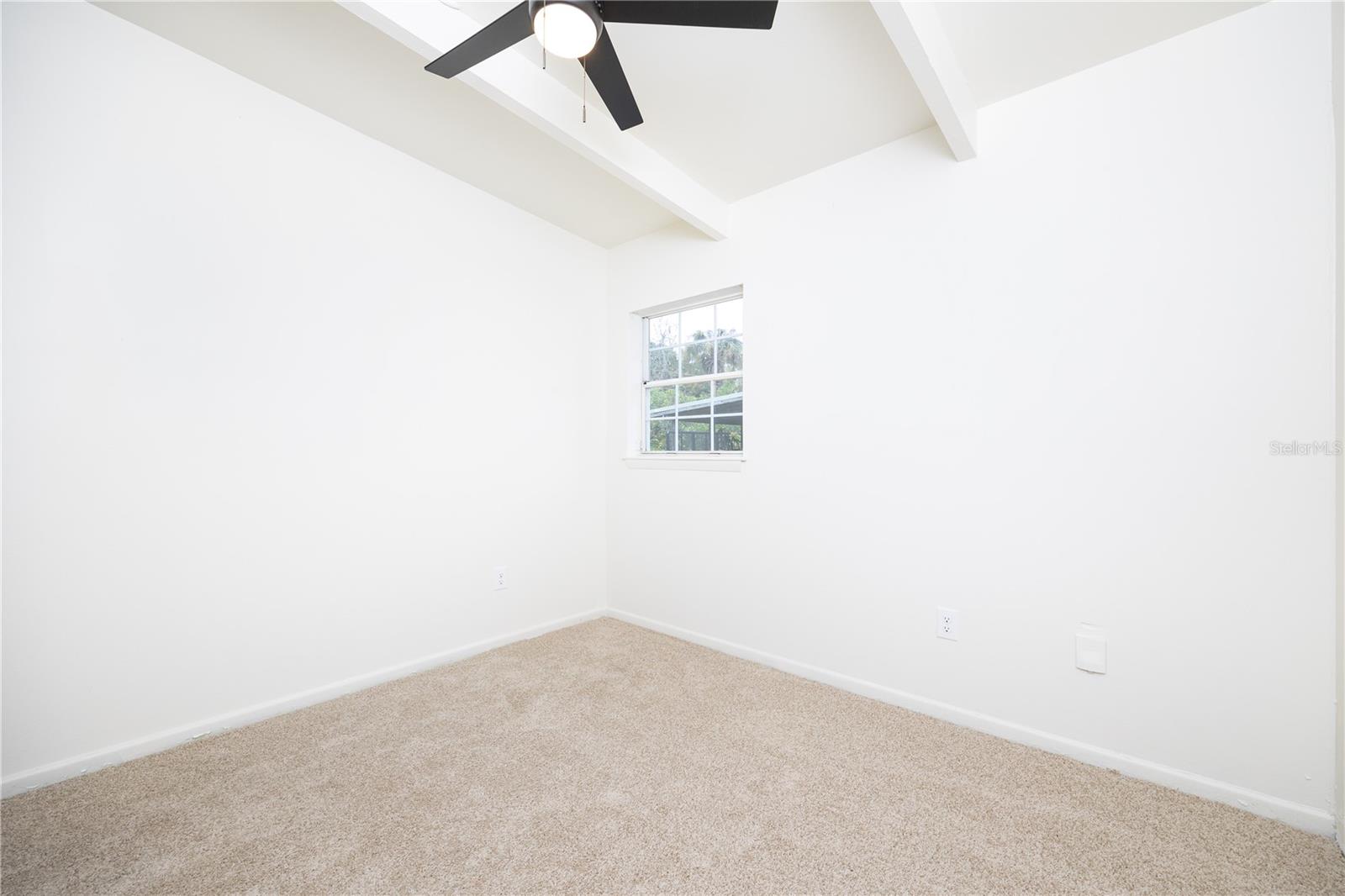 HIGHLAND COURT MANOR - Residential