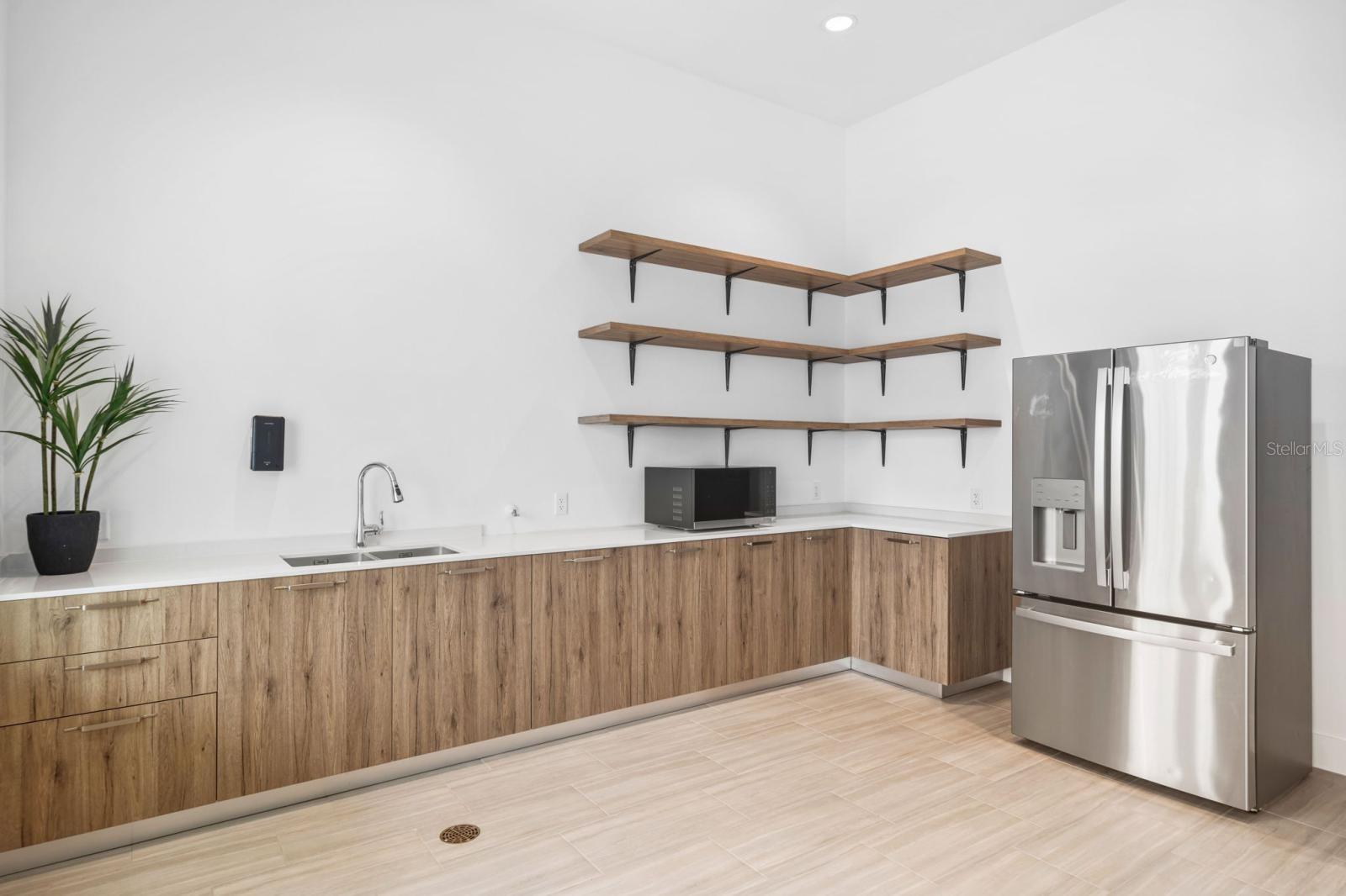 AZUR RESIDENCE - Residential Lease